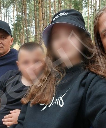 Мальчика из Казахстана, родителей которого пугали опекой, зачислили в школу