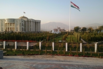 В Таджикистане заявили о трудностях при въезде соотечественников в Россию