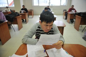СПбГУ и РУДН получили предостережение из-за экзамена для мигрантов