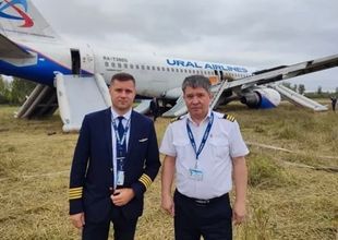 Пилот, посадивший Airbus в поле под Новосибирском, работает таксистом