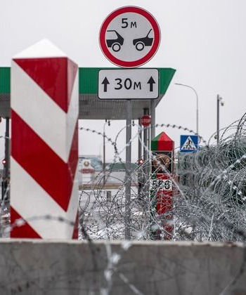 Латвия остановила работу единственного пункта пропуска с Белоруссией