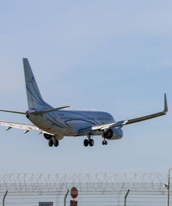 Самолет из Индии совершил жесткую посадку в аэропорту Пхукета