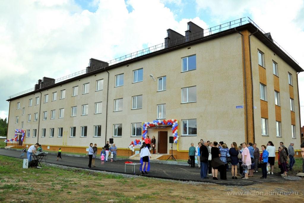 Большая вишера новгородской области. Малая Вишера население. Малая Вишера Мерецкова. Малая Вишера Лесная 13. Город малая Вишера Новгородской области школа.