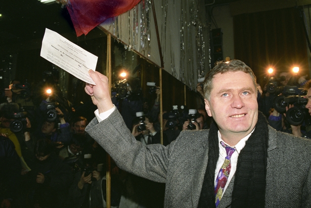 Лидер ЛДПР Владимир Жириновский 12 декабря  1993 года.jpg