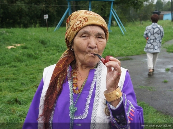Алтайским кумандинцам из Солтонского района пообещали выделить «каморку» в доме культуры