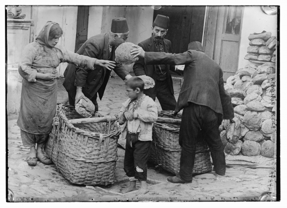 Продовольственная помощь для армянских беженцев. 1915