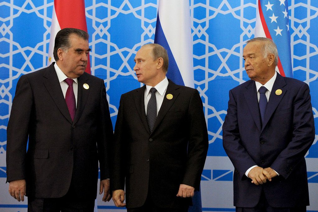 Рахмон пригласил Каримова в Таджикистан