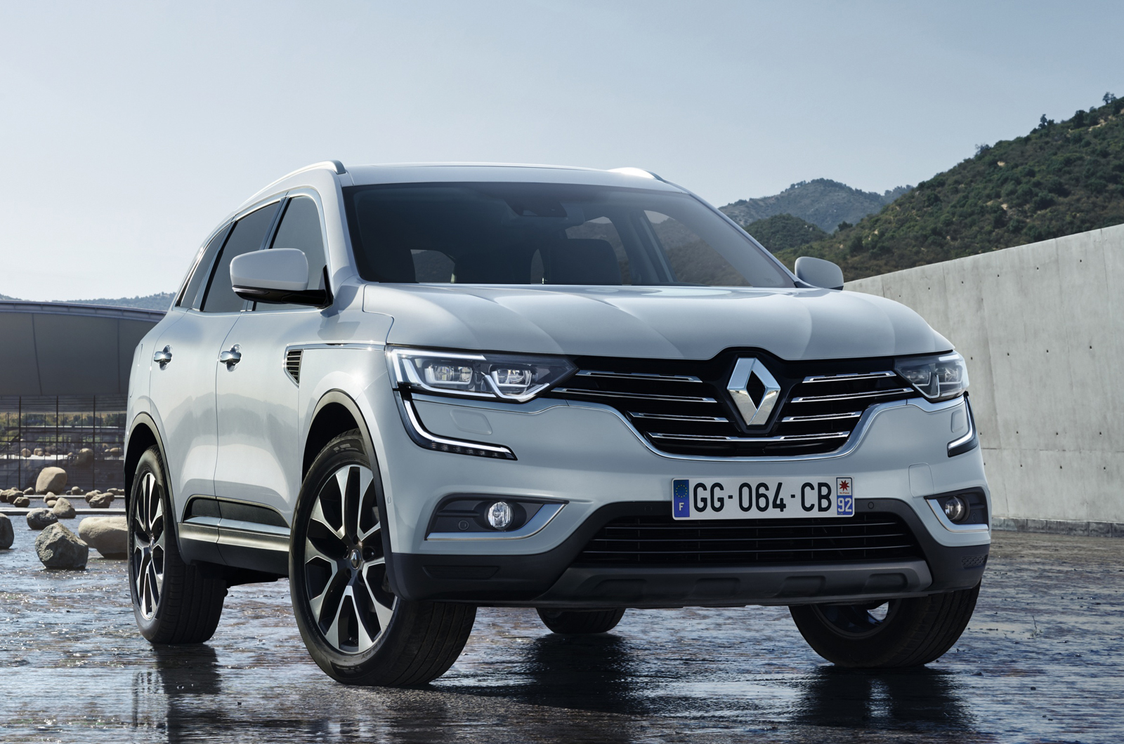 Renault убирает с российского авторынка Megane и Koleos