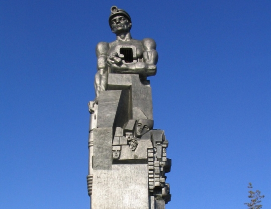 Мемориал «Память шахтерам Кузбасса»