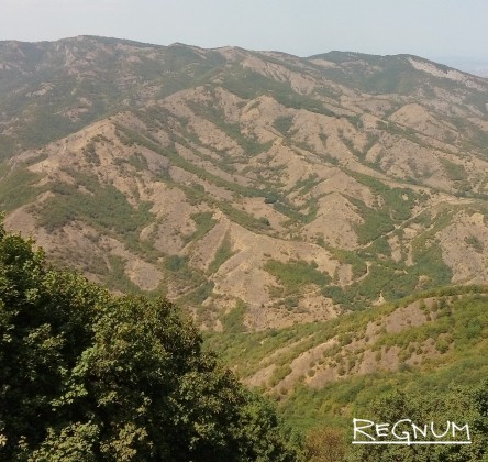 Нагорный Карабах. Вид из Шуши в сторону Степанакерта