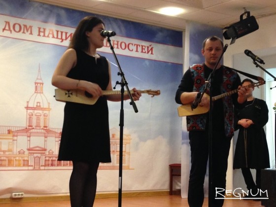 Концерт, посвященный Дню матери в Московском доме национальностей 