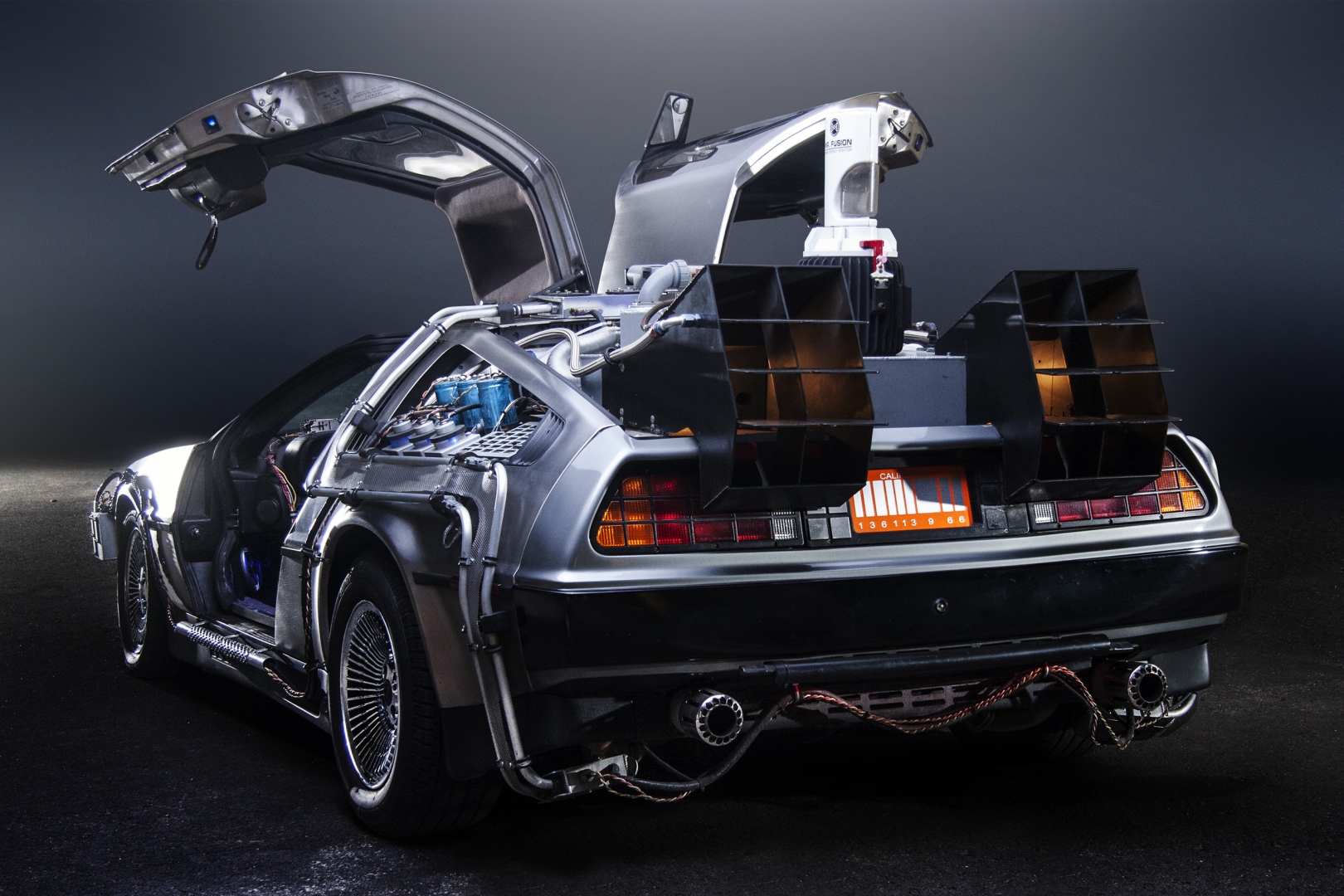 Культовый спорткар DeLorean из «Назад в будущее» продают за $44,5 тыс