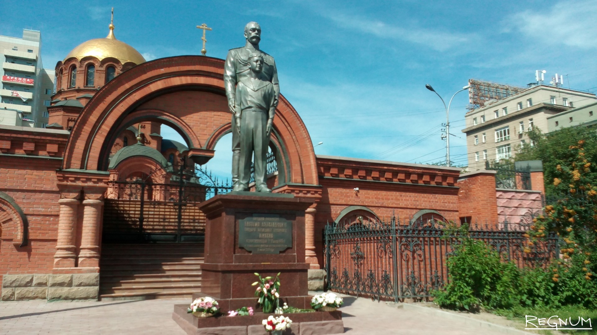 Памятник Николаю II в Новосибирске: дань памяти или неуместная провокация?