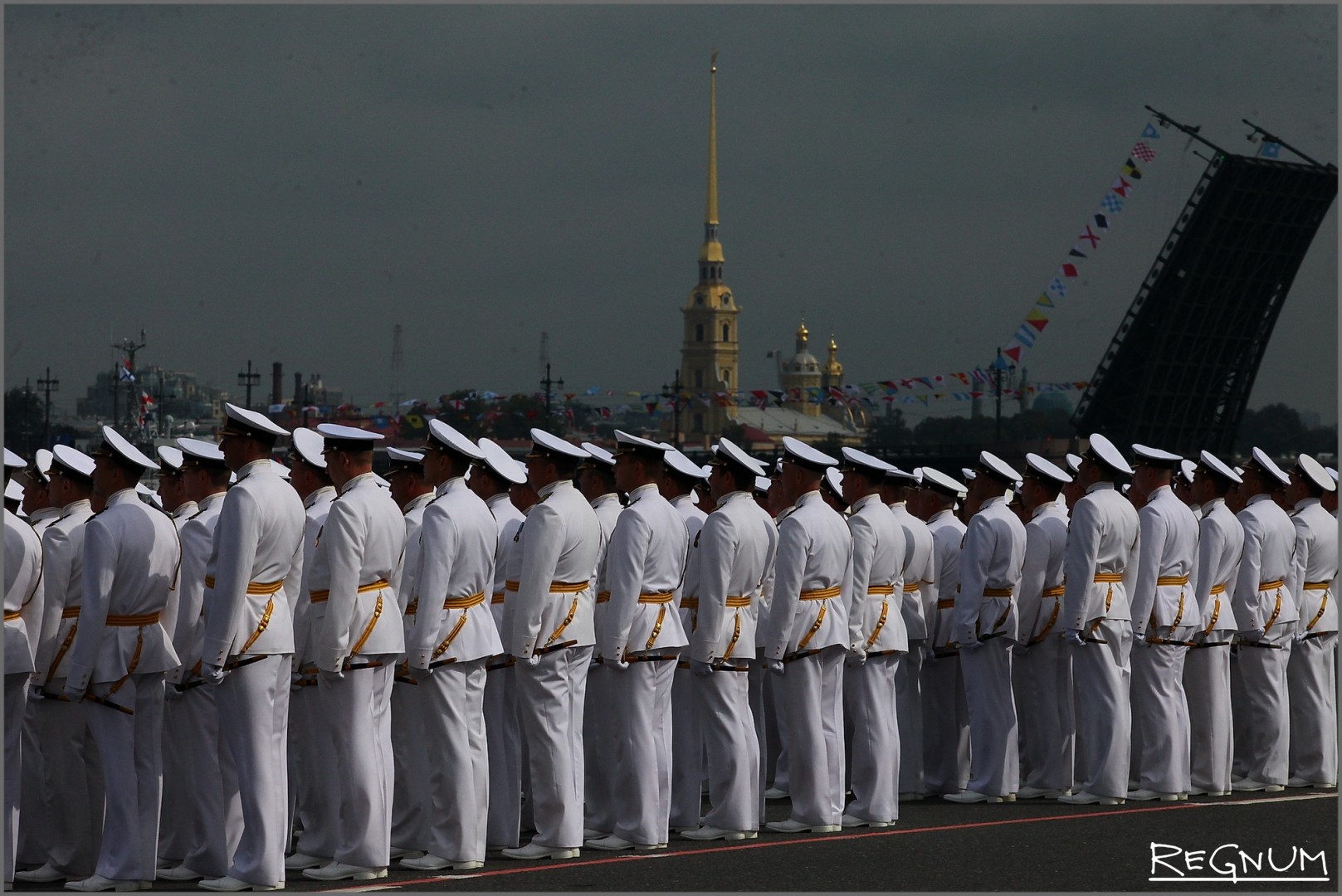 Только один путь – славный: фоторепортаж с Главного военно-морского парада