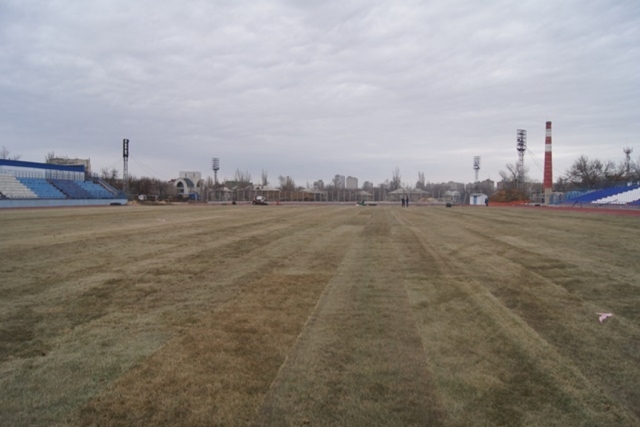 На стадионе «Зенит» завершены работы по устройству нового футбольного поля