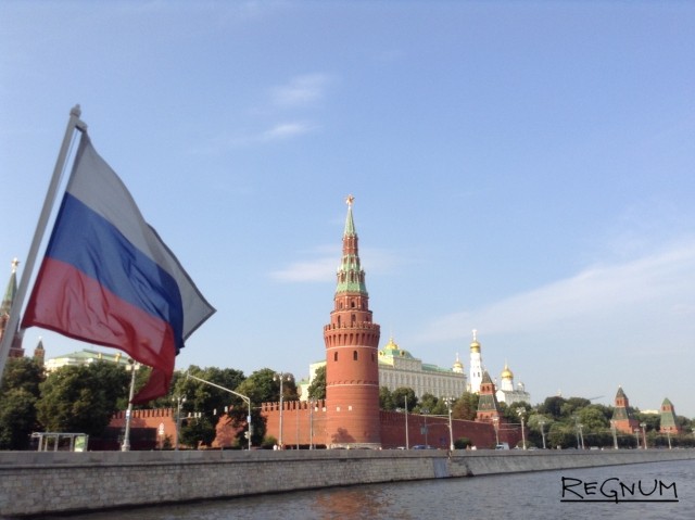 Москва-река и Кремль