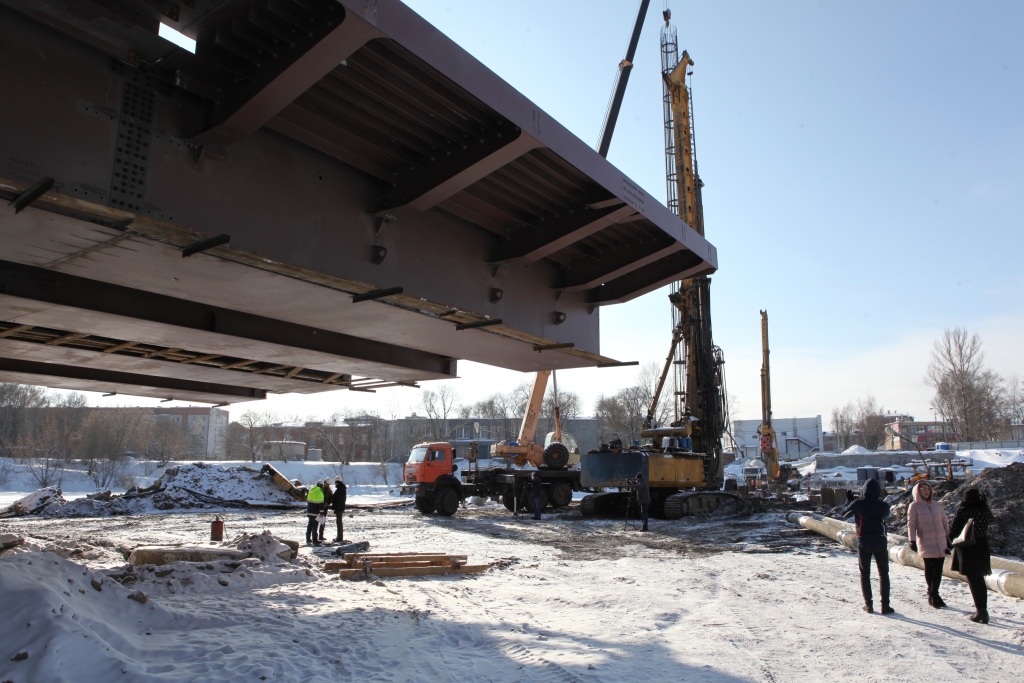 Строительство ярославль. Мост через Которосль Ярославль. Мост через реку Которосль в Ярославле. Новый мост через Которосль Ярославль. Комсомольский мост через Которосль.