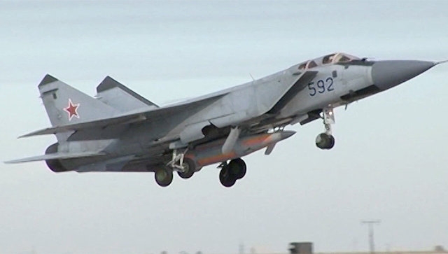 Ту-22М3 с крылатой ракетой «Кинжал» на борту 