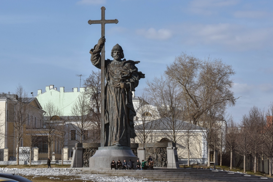 Памятник владимиру фото 18 марта в Москве будет до +5 ° C, без осадков