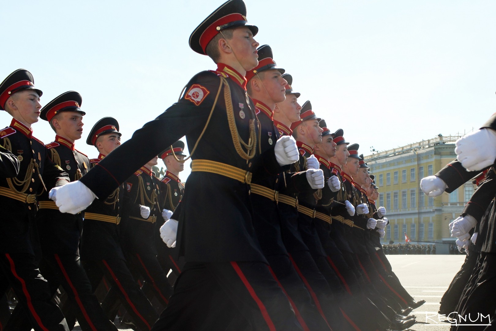 В петербургском параде Победы участвовала техника, применяемая в Сирии