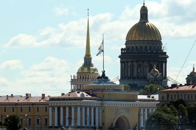 Адмиралтейство в Петербурге