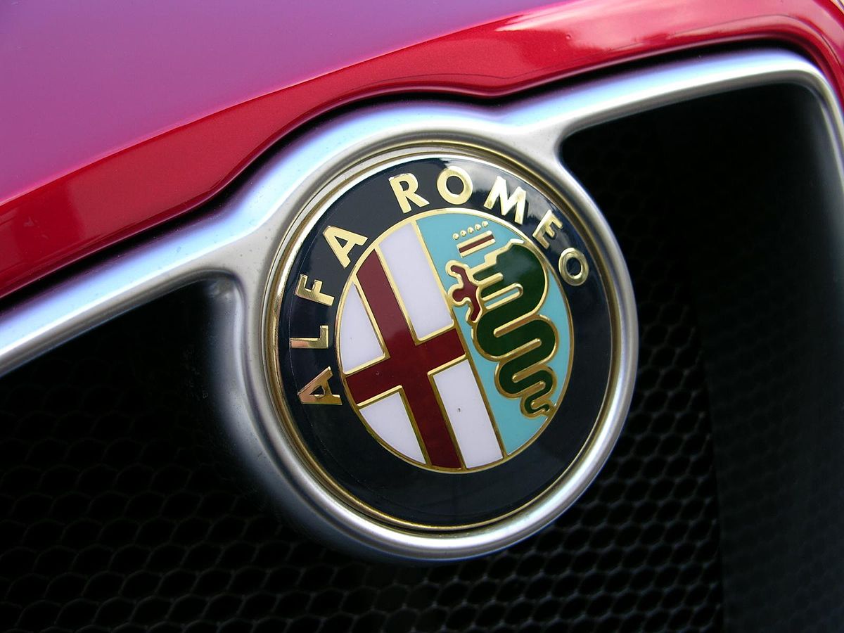 Alfa Romeo остановил продажи спортивного купе 4C в США из-за низкого спроса