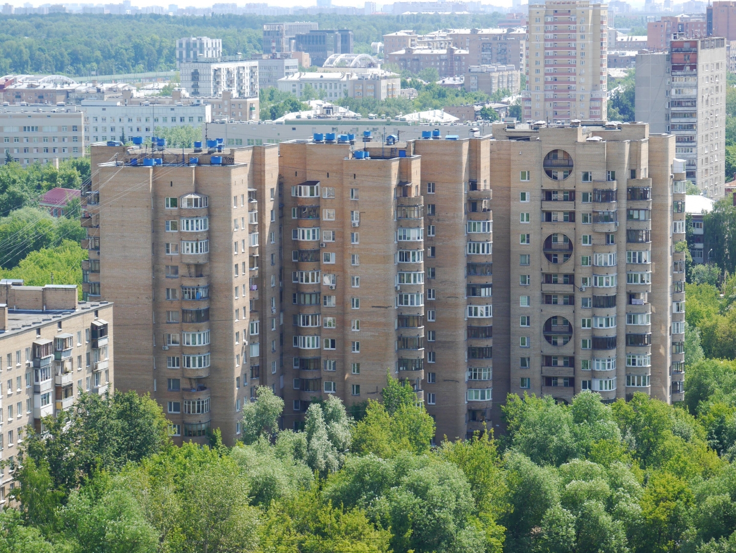 Дом с круглыми балконами большая черкизовская