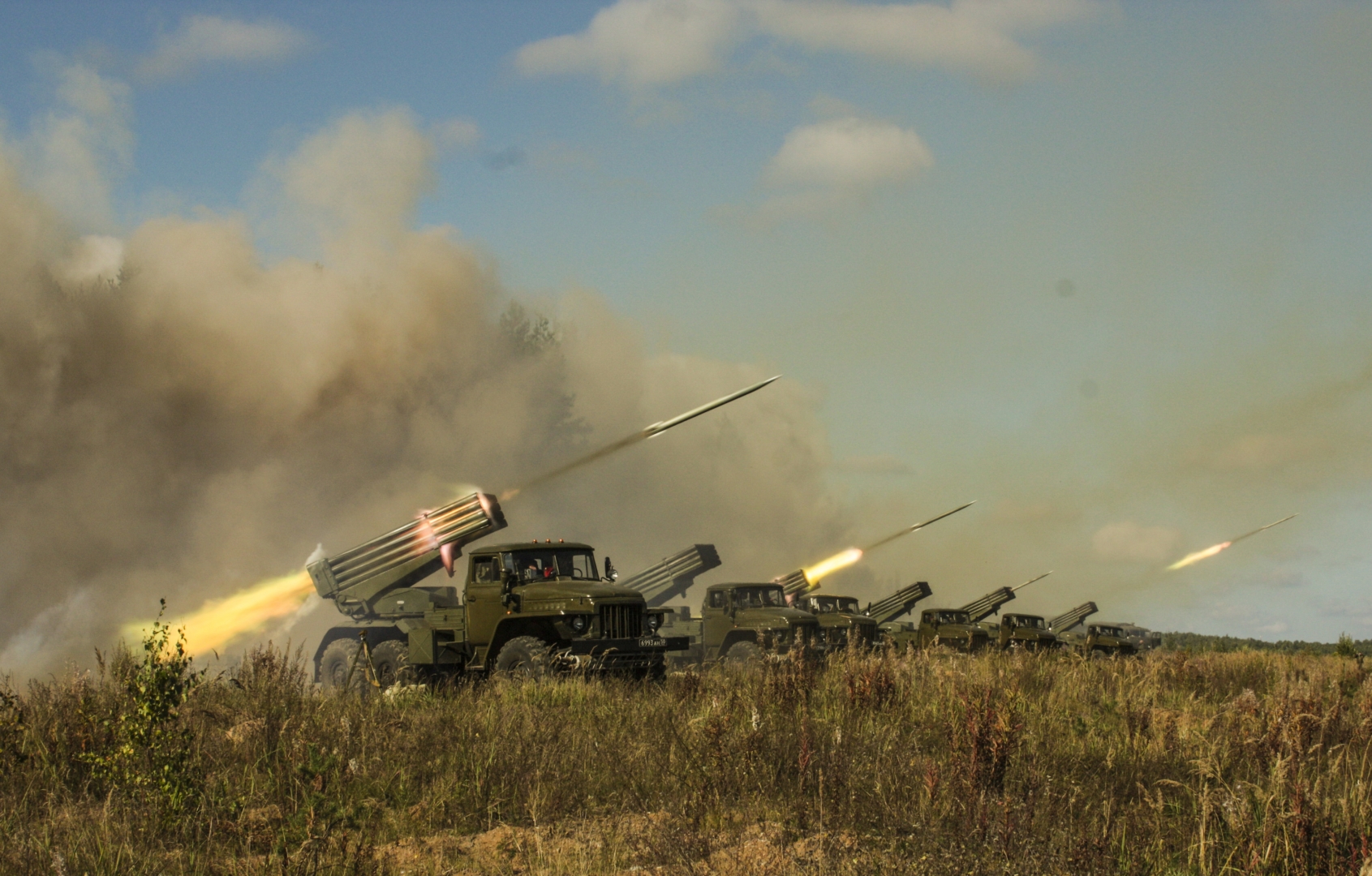 военная машина в действии (99) фото