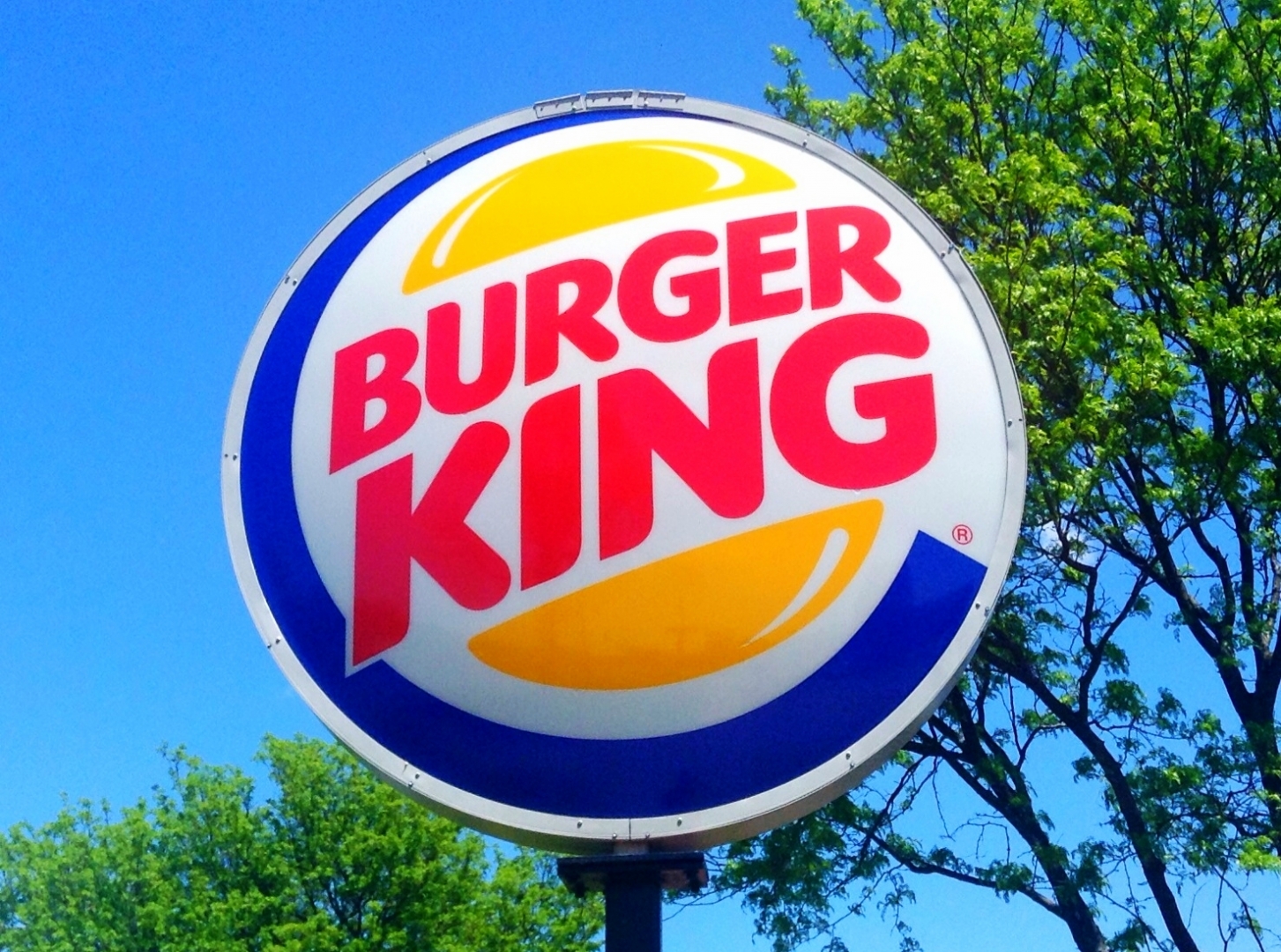 Burger King хочет уйти из России, но пока не может