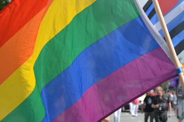 ​Молодые люди в Шымкенте устроили криминальную охоту на геев | Новости Шымкента