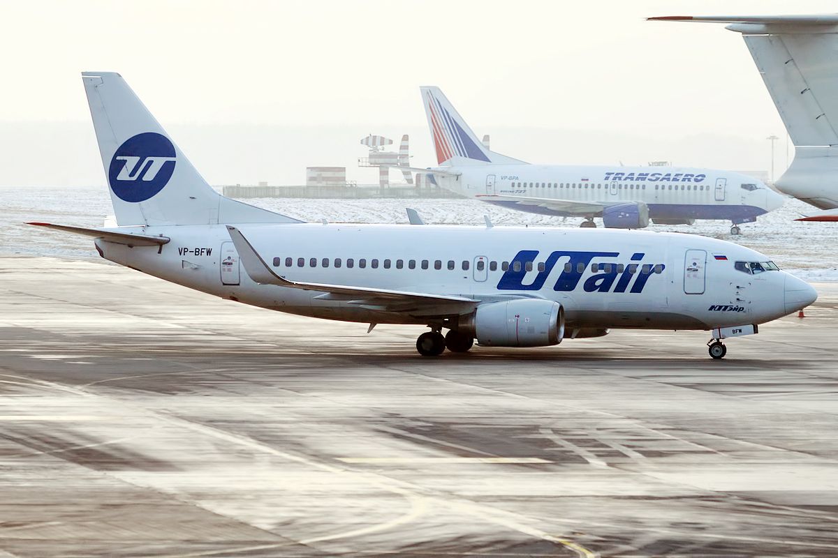 Utair выплатит компенсации пассажирам Boeing, аварийно севшего в Сочи