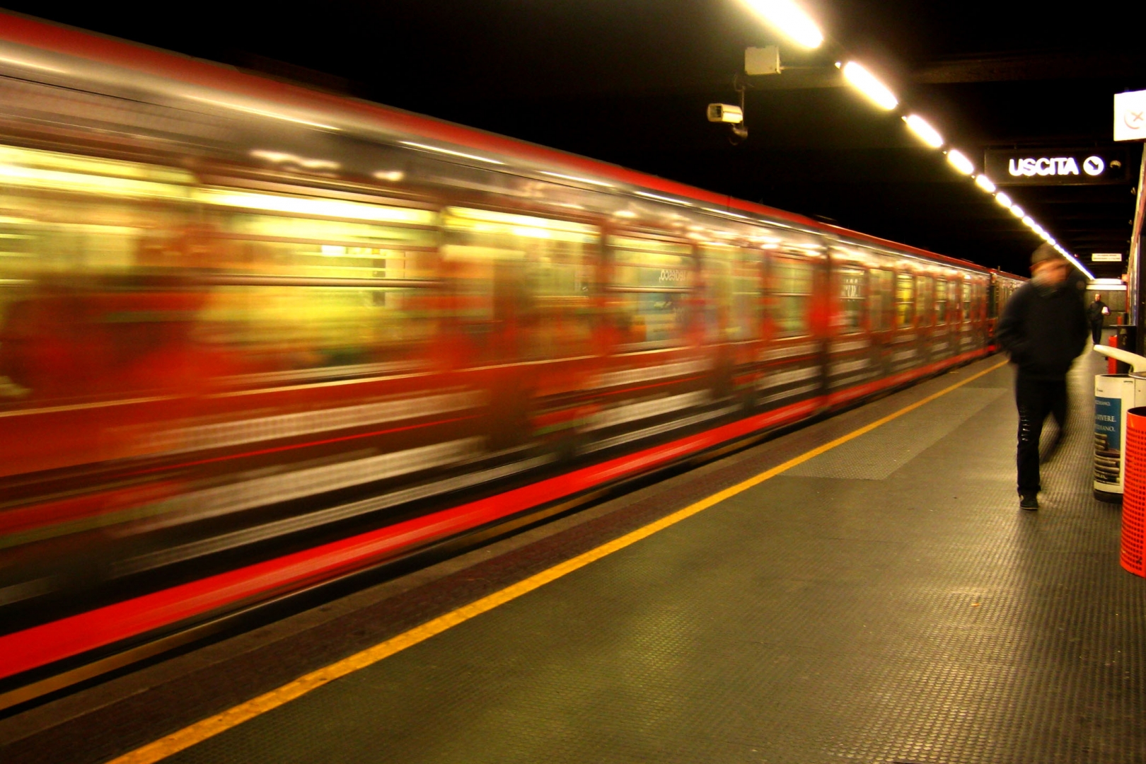 Red underground. Метро Бухареста.