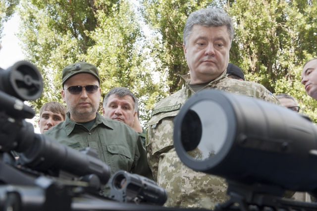 Александр Турчинов, Арсен Аваков и Петр Порошенко 