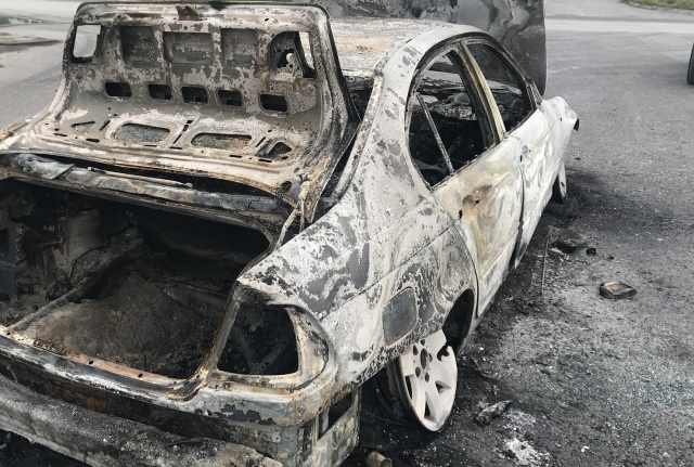 Сгоревший автомобиль