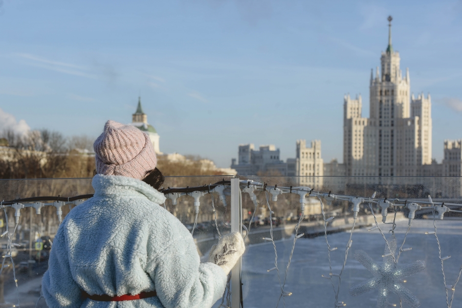 Холодное лето в москве. Самый холодный день в Москве. Самая холодная зима в Европе за 500 лет. Надолго ли потепление в Москве. Самая холодная погода в Барселоне.