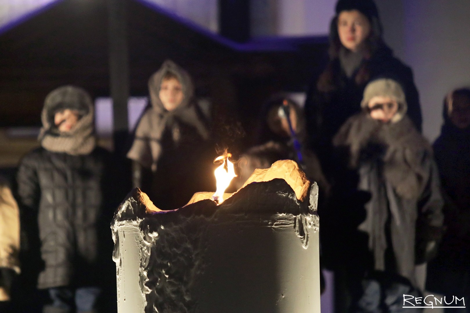 В центре Петербурга погасили свет и зажгли свечи в память о блокаде