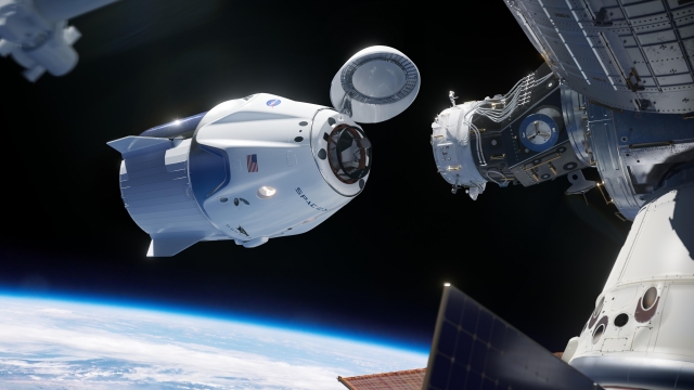 Корабль Crew Dragon с российским космонавтом Анной Кикиной отстыковался от МКС