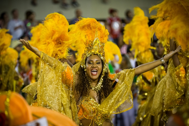 Порно видео бразильский карнавал смотреть онлайн бесплатно