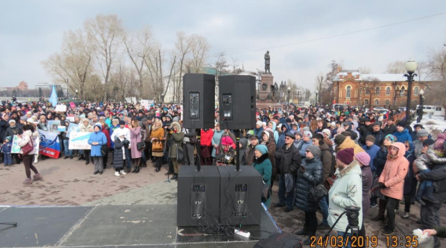 Китайцы провели трубу в байкал