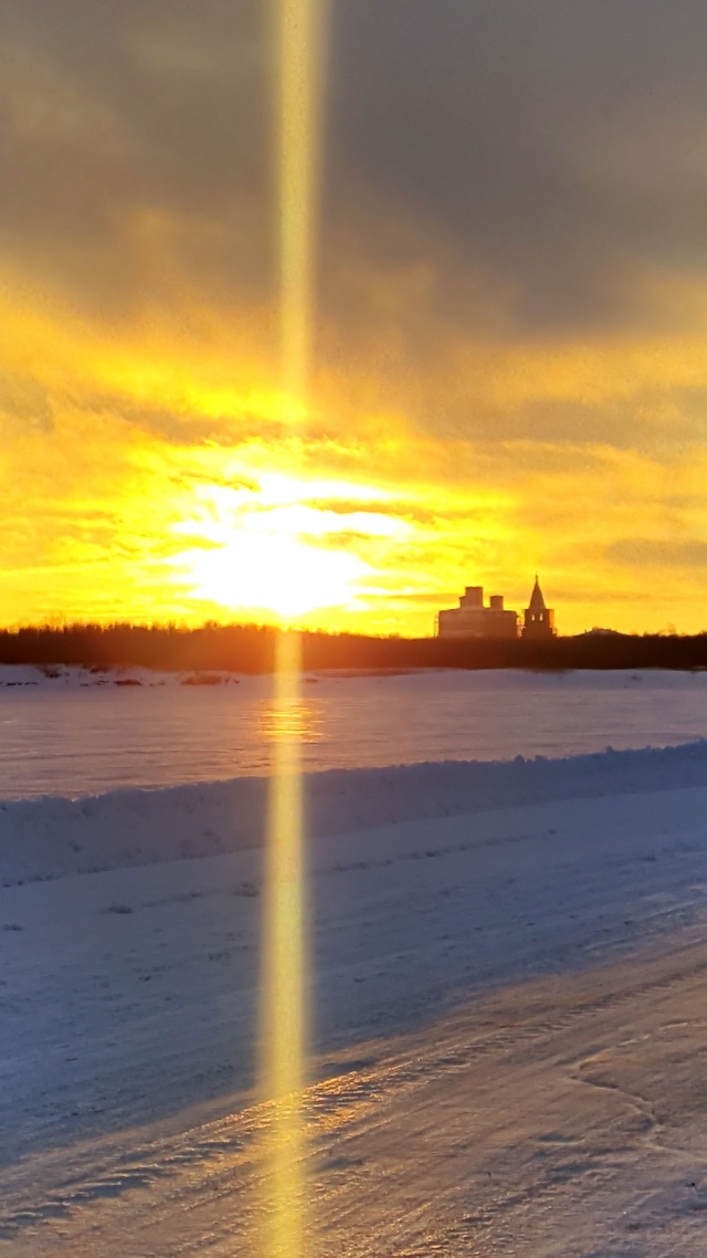 Северная Двина у Холмогор зимой на закате