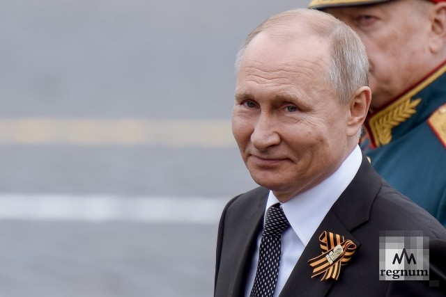 Владимир Путин на Параде Победы на Красной площади
