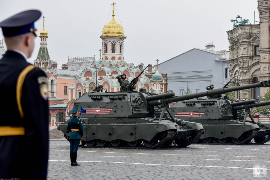 Техника на площади. Парад военной техники на красной площади 2019. Военный парад на красной площади 9 мая 2019. Парад боевой техники на красной площади. Парад Победы на красной площади Военная техника.