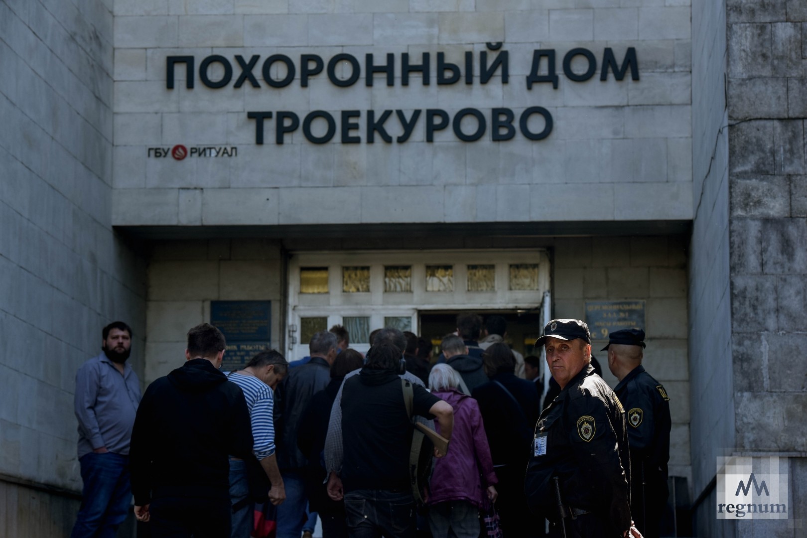 В Москве простились с Сергеем Доренко — фоторепортаж