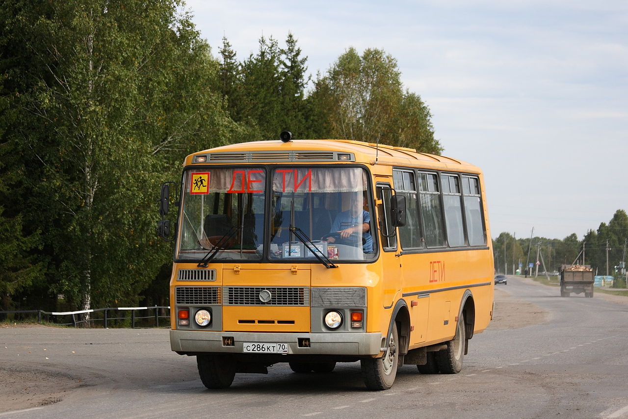 Не хуже, чем в городе: волгоградские сельские школы получили 90 автобусов