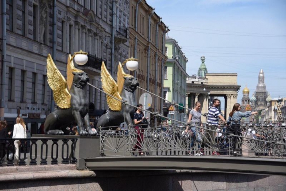 Банковский мостик в санкт петербурге фото