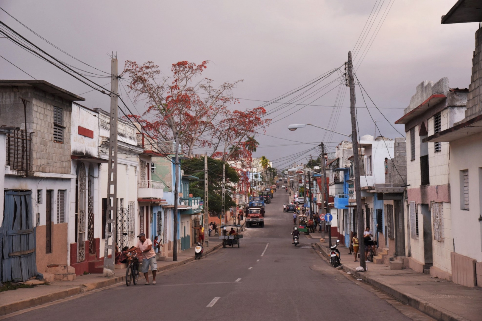 Улица, на которой проживают Эусебио и Изабель. Сьенфуэгос, Куба