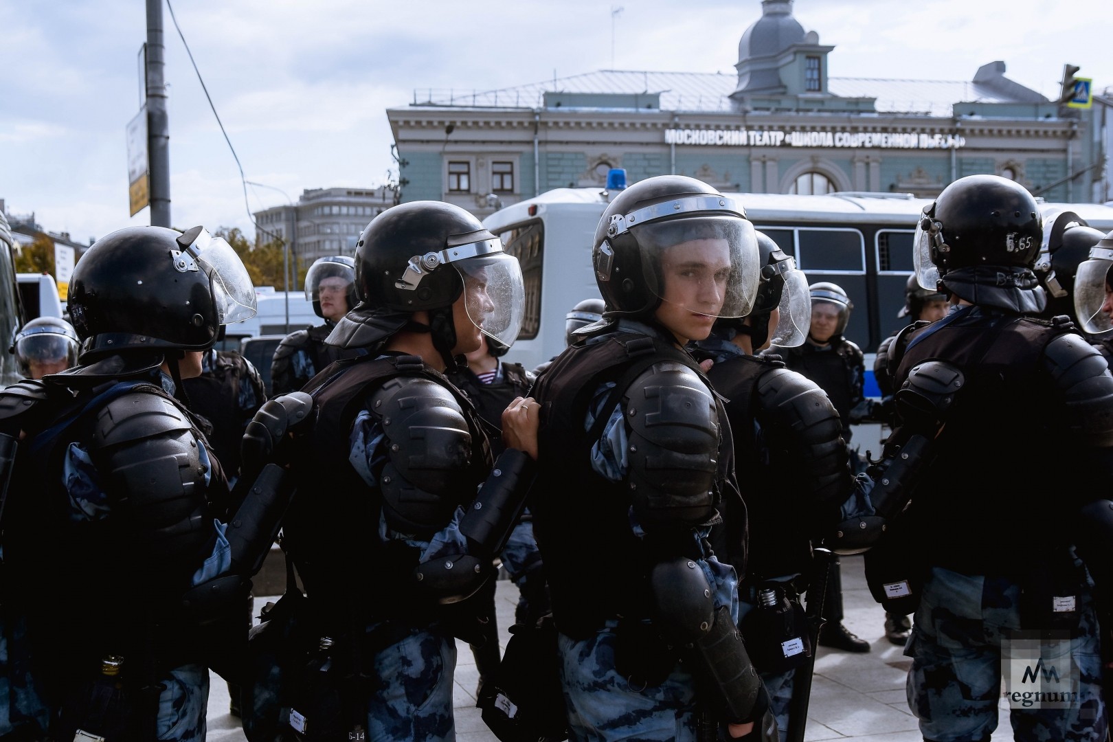 Бастрыкин предложил передать МВД контроль за оружием. Сеть: «Это правильно»