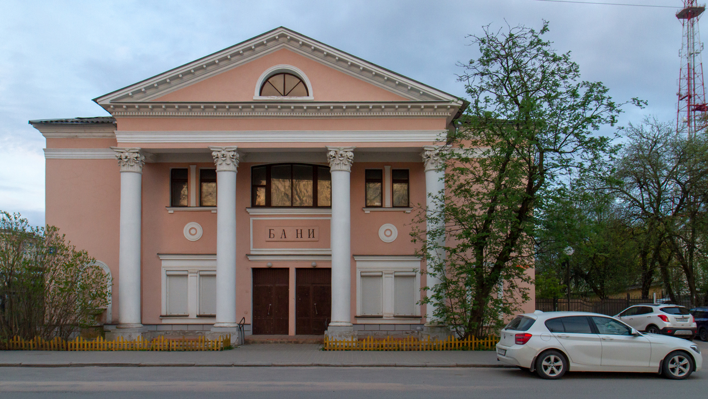 Новгородскому губернатору написали петицию после варварского сноса бани