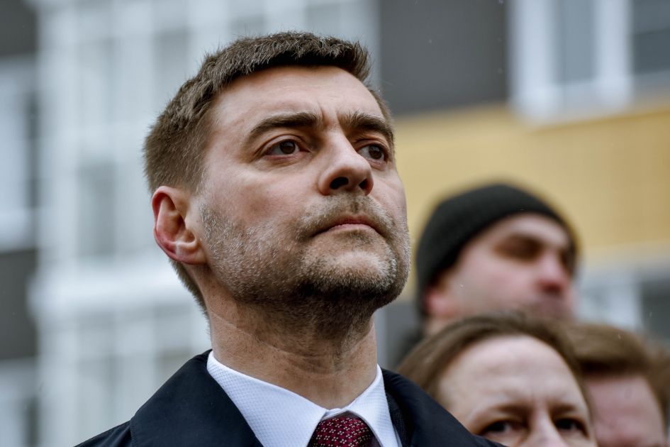 Сергей железняк биография фото с женой Железняк: санкции в отношении Турции накалят ситуацию в регионе