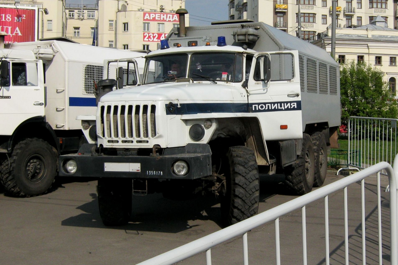 В Москве в ДТП попал автомобиль для перевозки заключённых